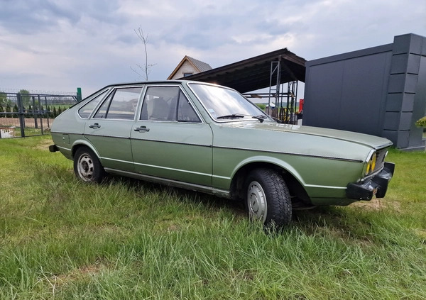 Volkswagen Passat cena 25900 przebieg: 78574, rok produkcji 1977 z Gniezno małe 529